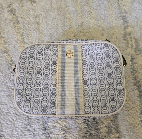 Tory Burch Gemini Crossbody - Picture 2 of 8